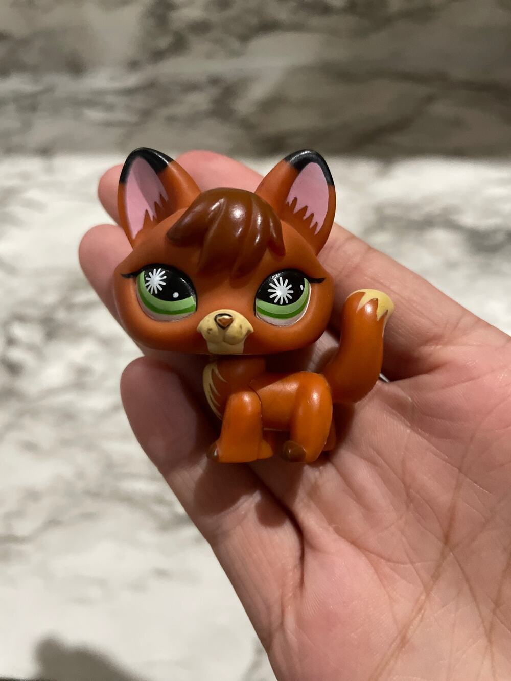 Littlest pet shop fox 807